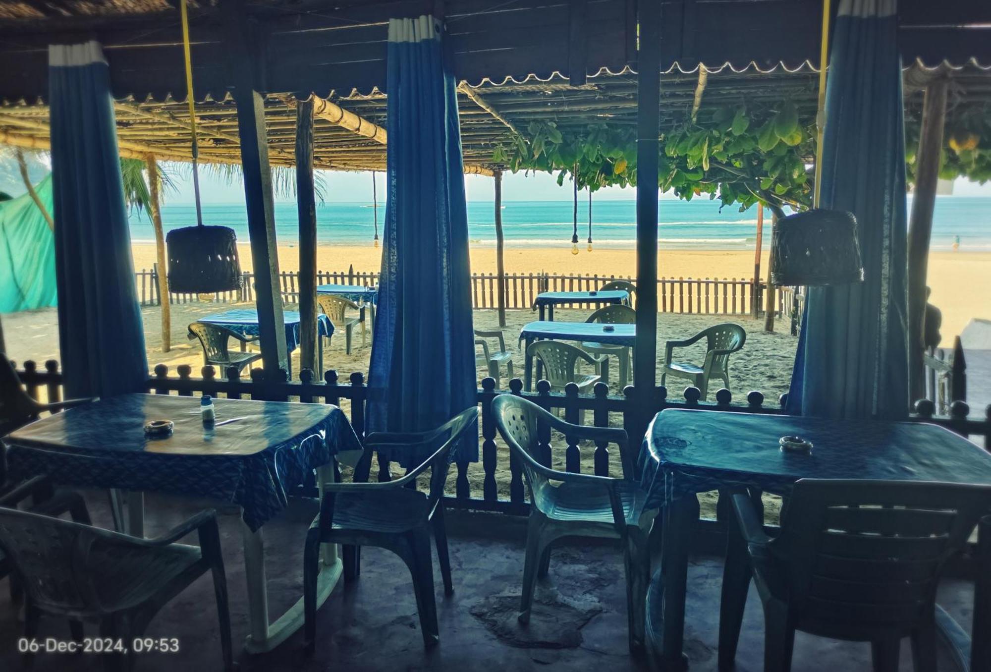Campsite Wave And Restaurant *